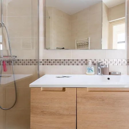 Nouveau - T3 - Clim - 4 Pers - 3min Apartman