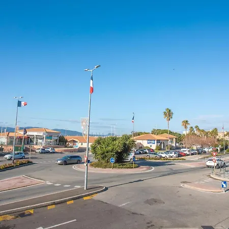 Nouveau - T3 - Clim - 4 Pers - 3min Apartman Saint-Raphaël